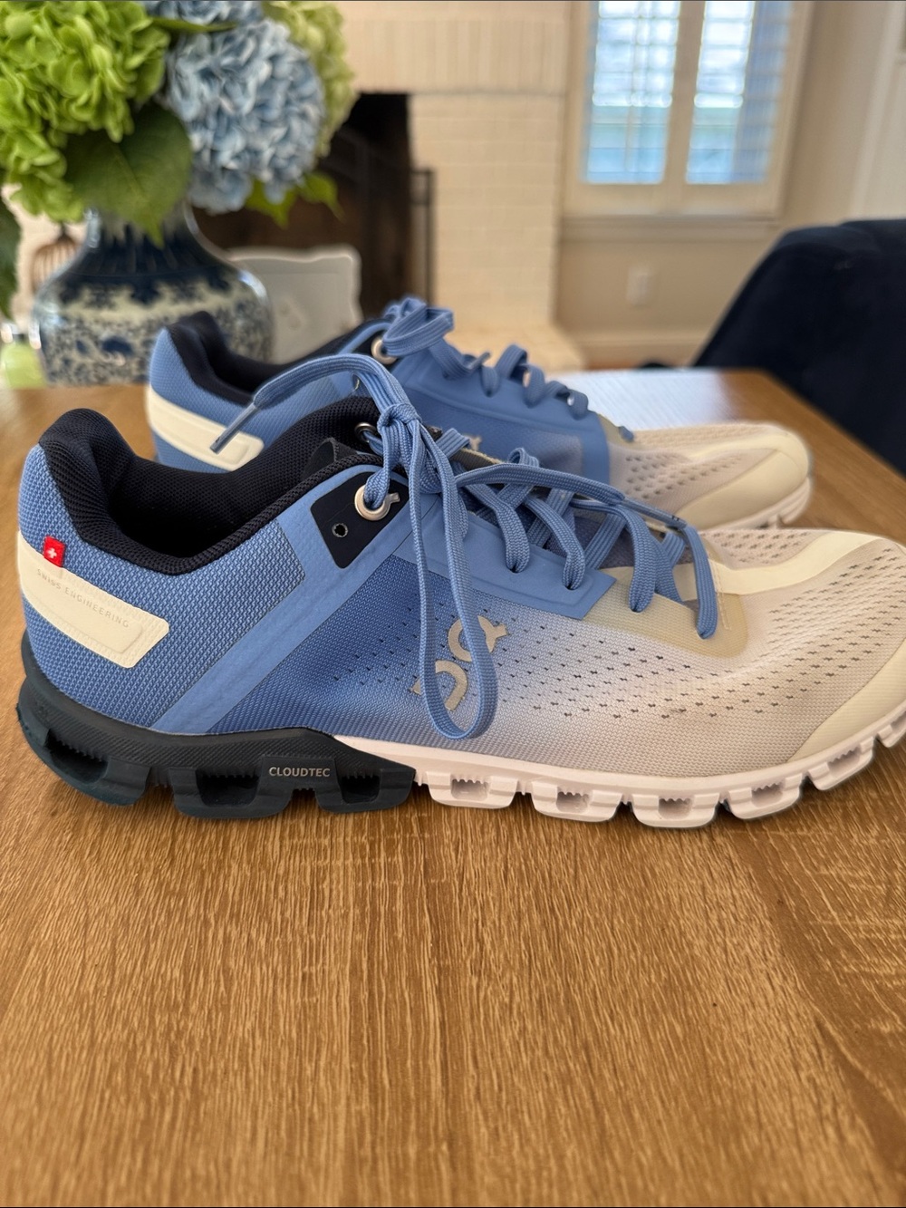 Women’s On Running Cloudflow 3.0 in Marina/White